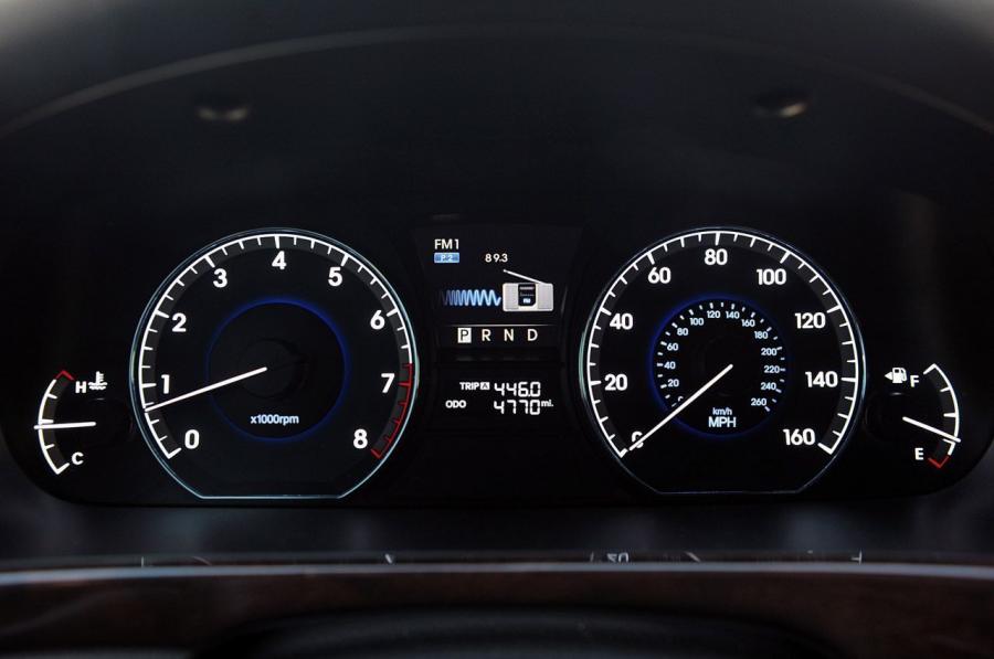  Hyundai Equus Ultimate 2011 года  (фото 88 из 119)